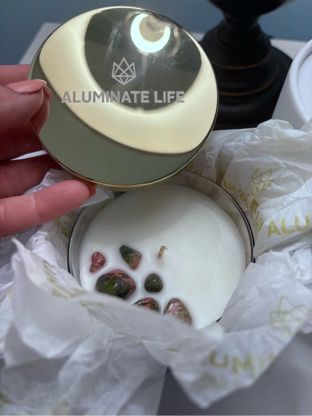 4 NEW scented jar candles with lids - Picture 4 of 5